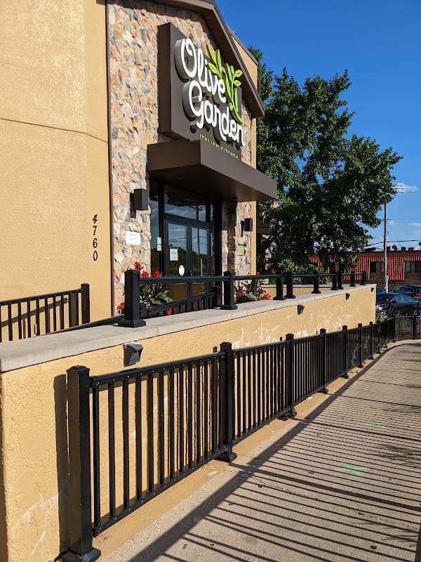 Restaurants in south Milwaukee and north Illinois area